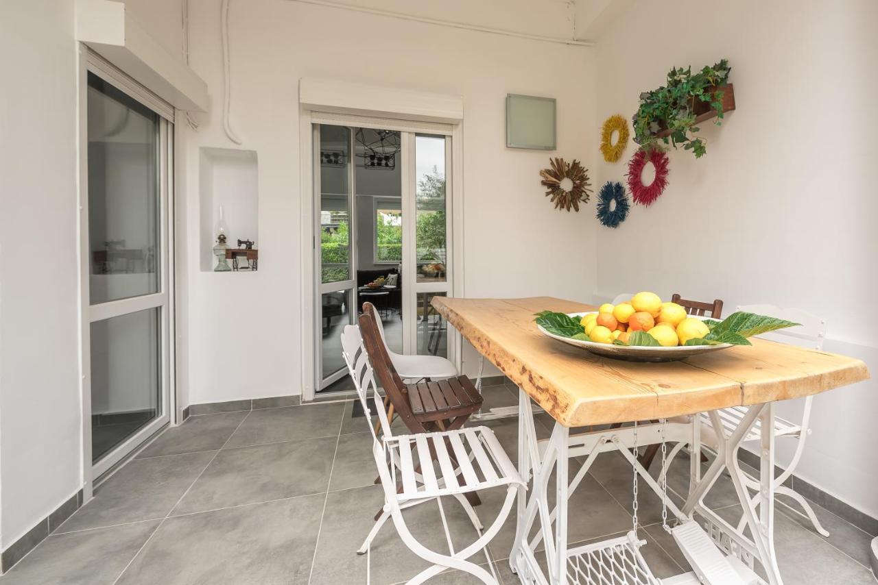 Garden Villa Glyfada 아테네 외부 사진