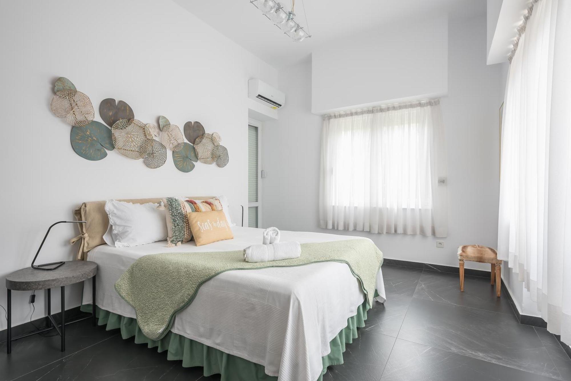 Garden Villa Glyfada 아테네 외부 사진